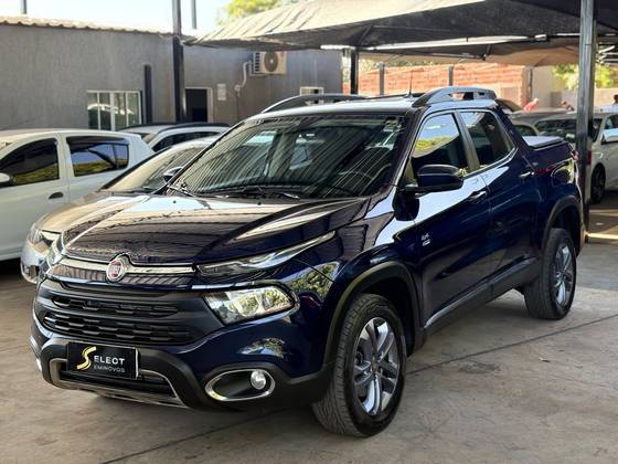 FIAT TORO 2.0 16V TURBO DIESEL FREEDOM 4WD AT9 FIAT TORO 2.0 16V TURBO DIESEL FREEDOM 4WD AT9